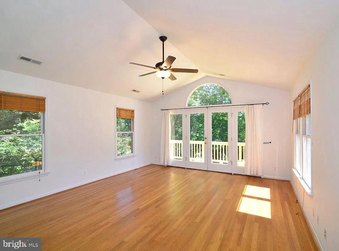 BROYHILL LANGLEY ESTATES - Residential Lease