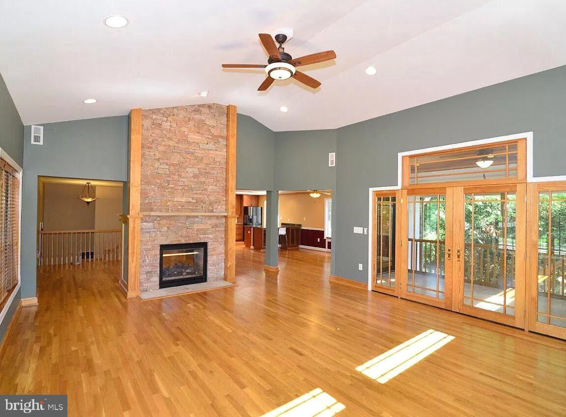 BROYHILL LANGLEY ESTATES - Residential Lease