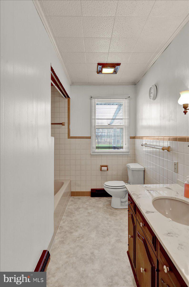 LONGSWAMP TWP - Residential