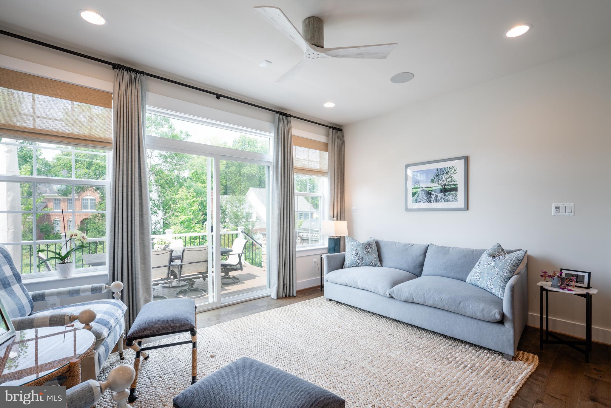 THE RESIDENCES AT MCCONNELL MANOR - Residential