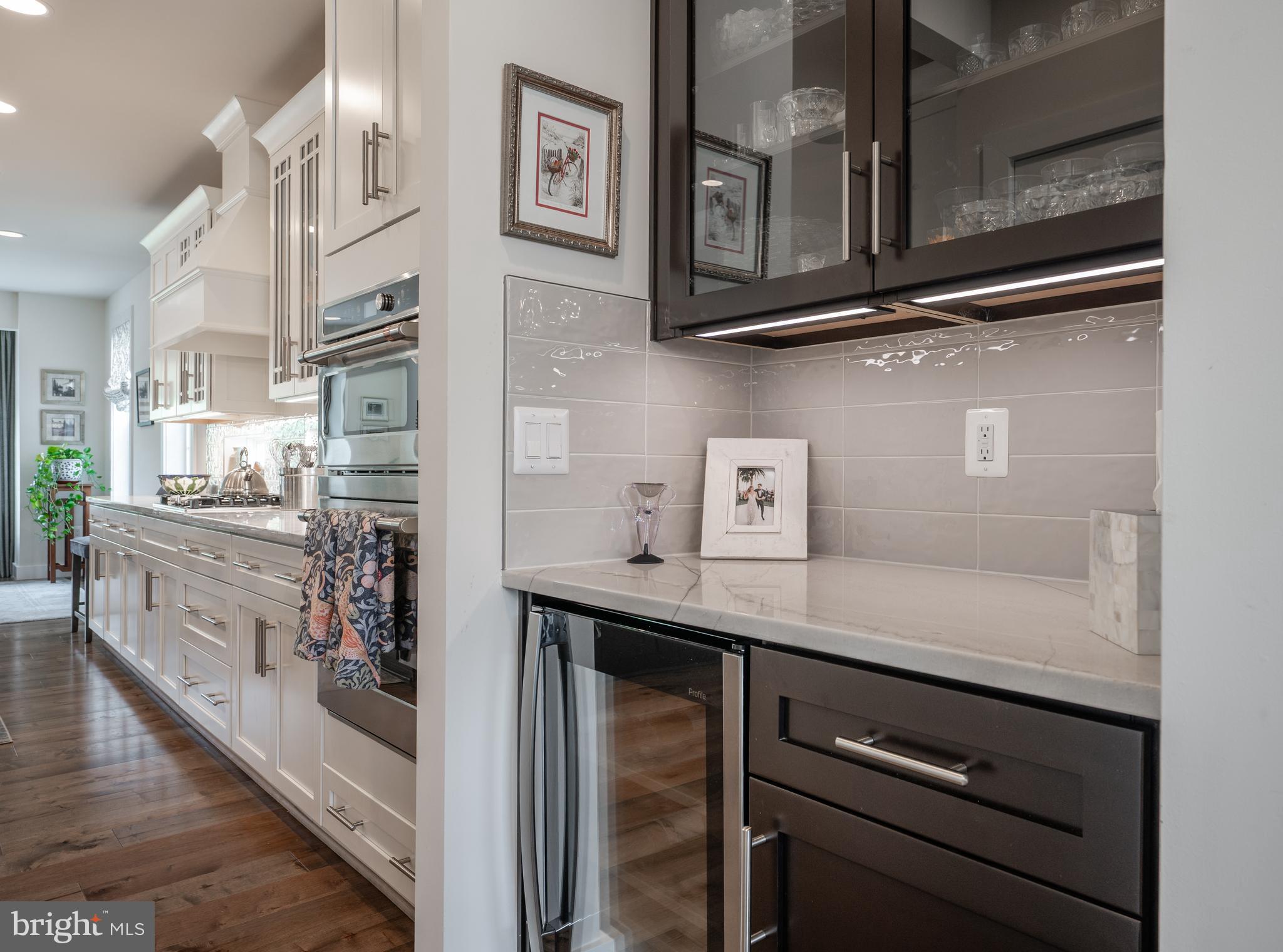 THE RESIDENCES AT MCCONNELL MANOR - Residential