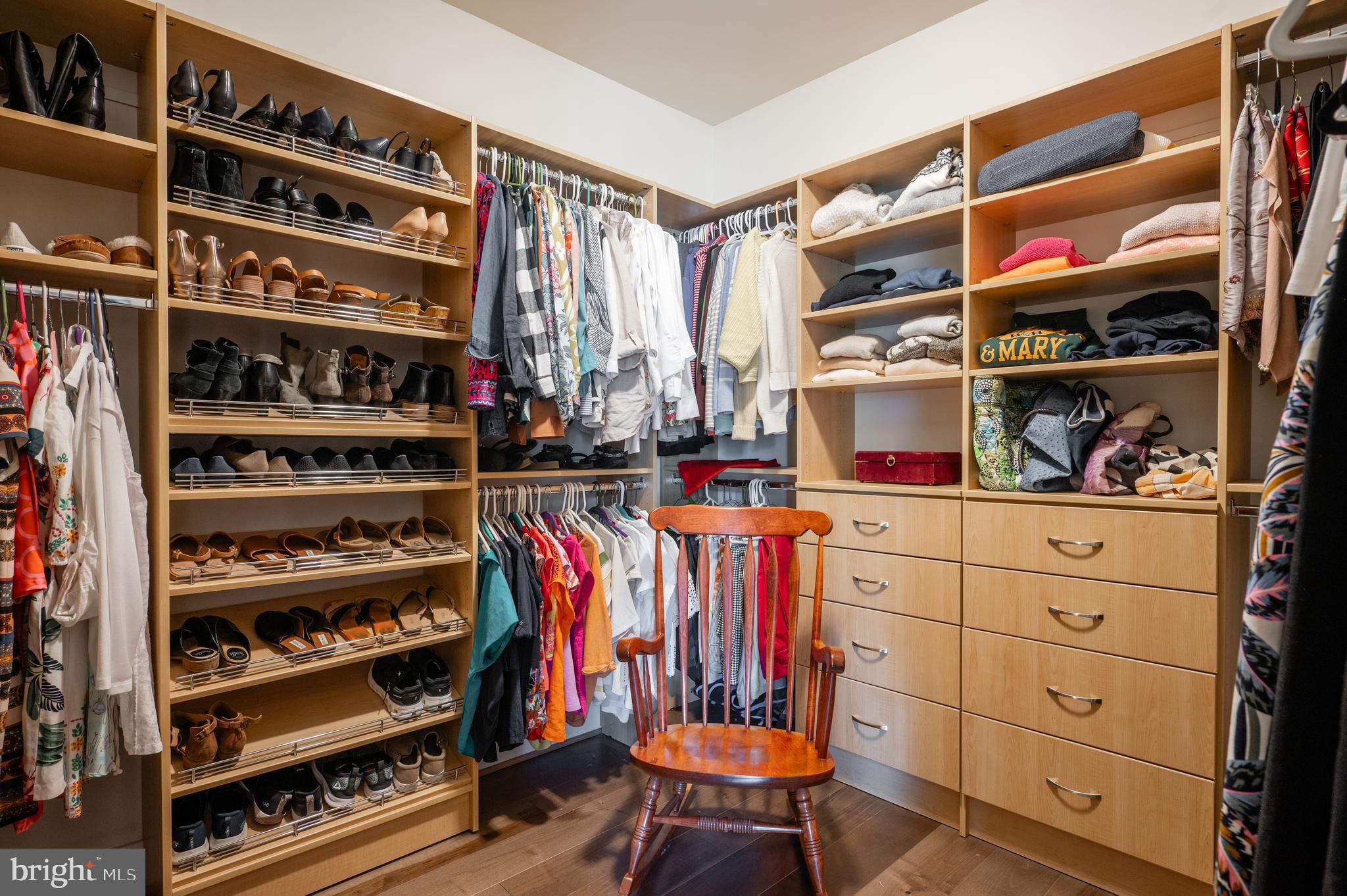 THE RESIDENCES AT MCCONNELL MANOR - Residential