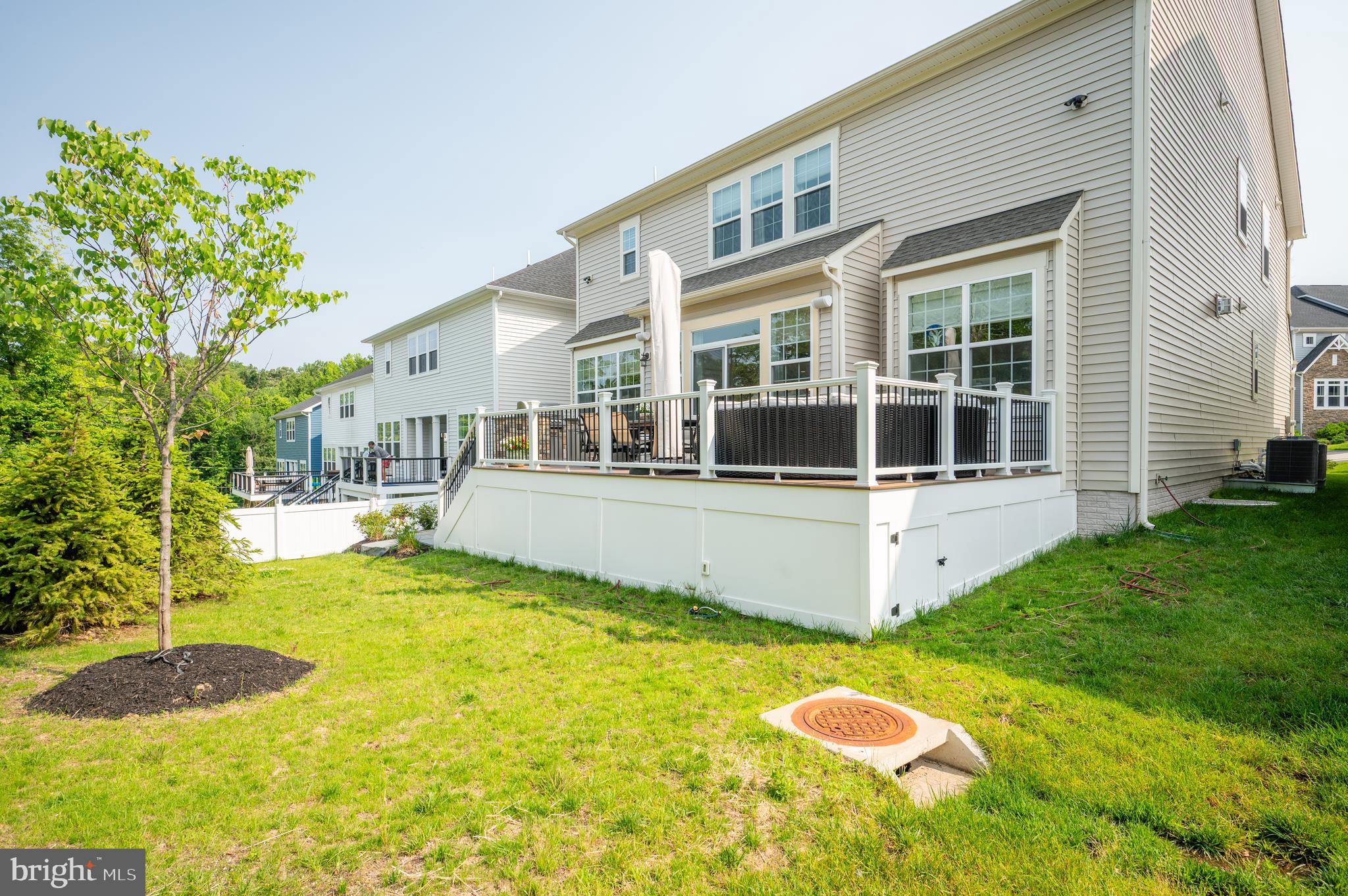 THE RESIDENCES AT MCCONNELL MANOR - Residential