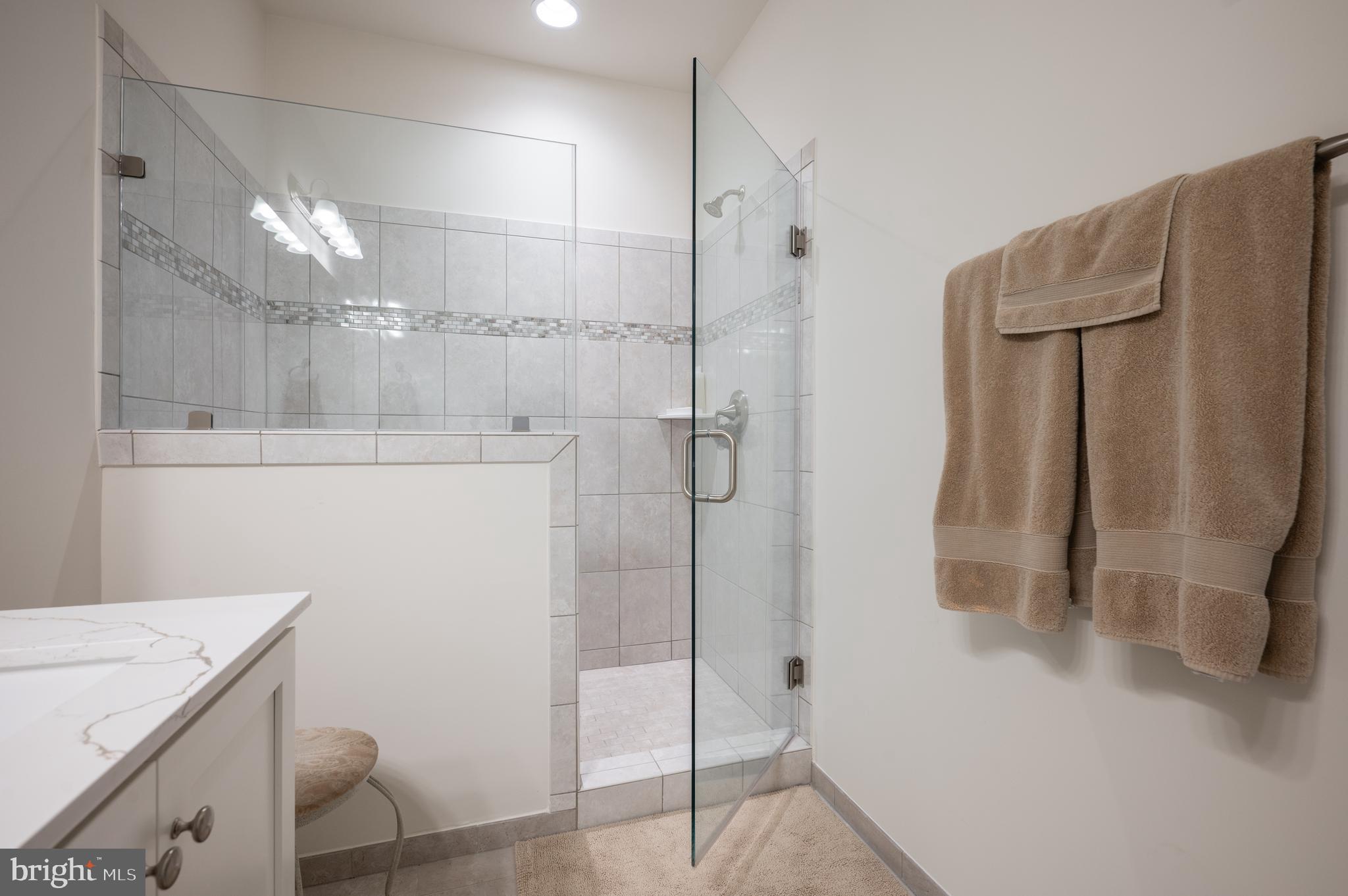 THE RESIDENCES AT MCCONNELL MANOR - Residential