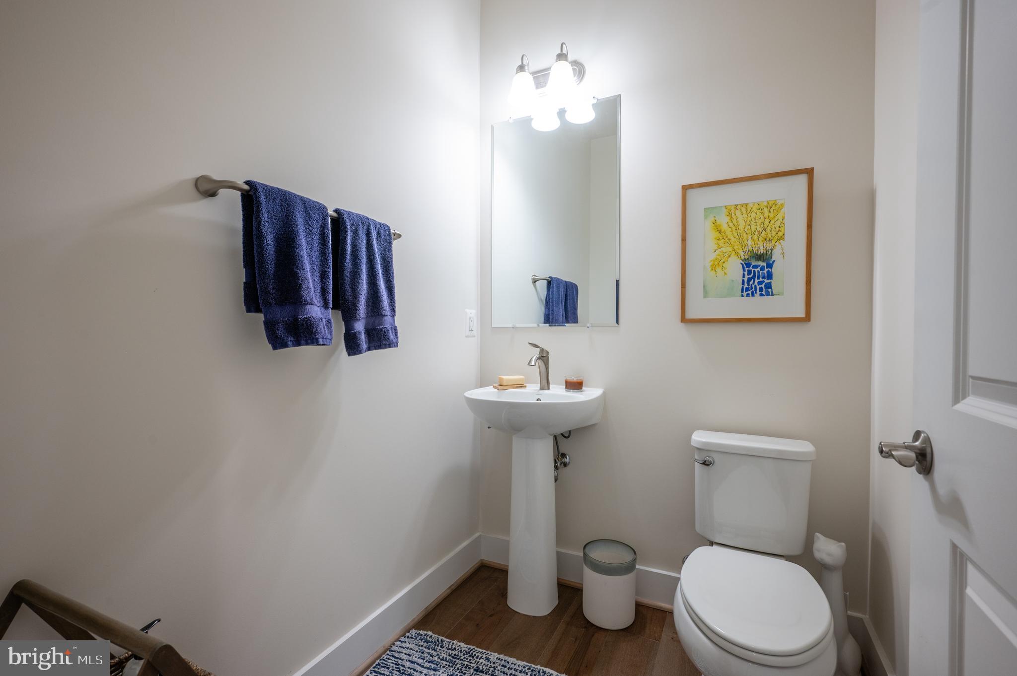 THE RESIDENCES AT MCCONNELL MANOR - Residential