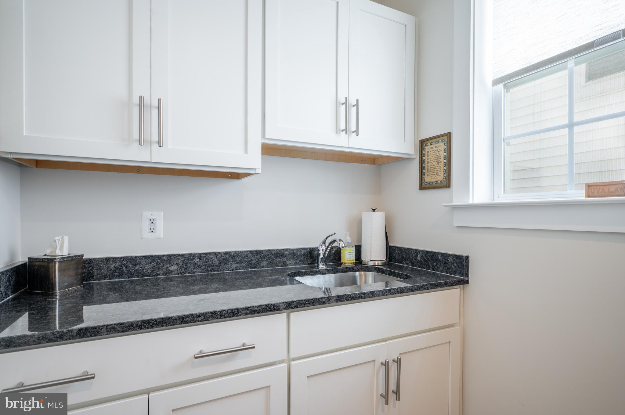 THE RESIDENCES AT MCCONNELL MANOR - Residential