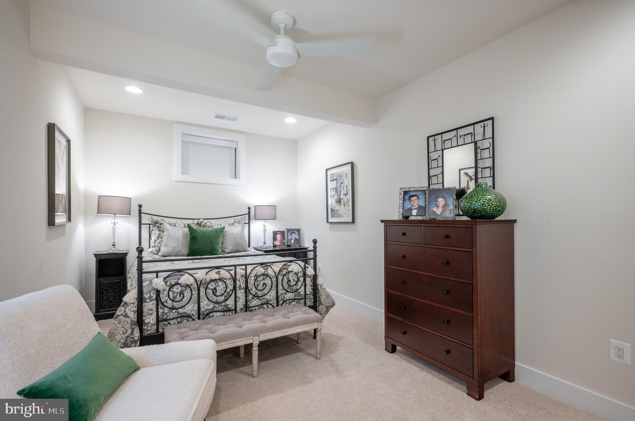 THE RESIDENCES AT MCCONNELL MANOR - Residential