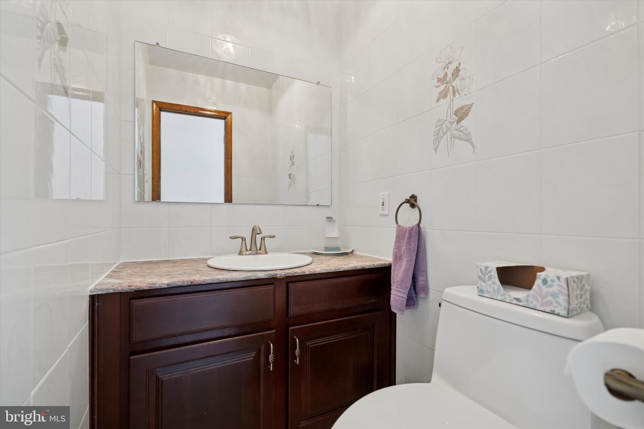 LAFAYETTE HILL - Residential