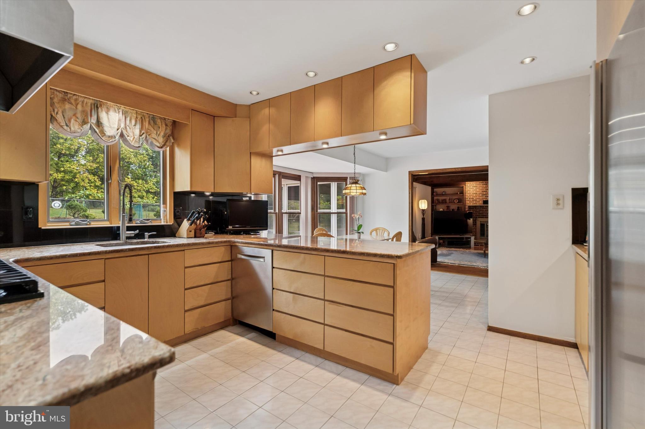 LAFAYETTE HILL - Residential