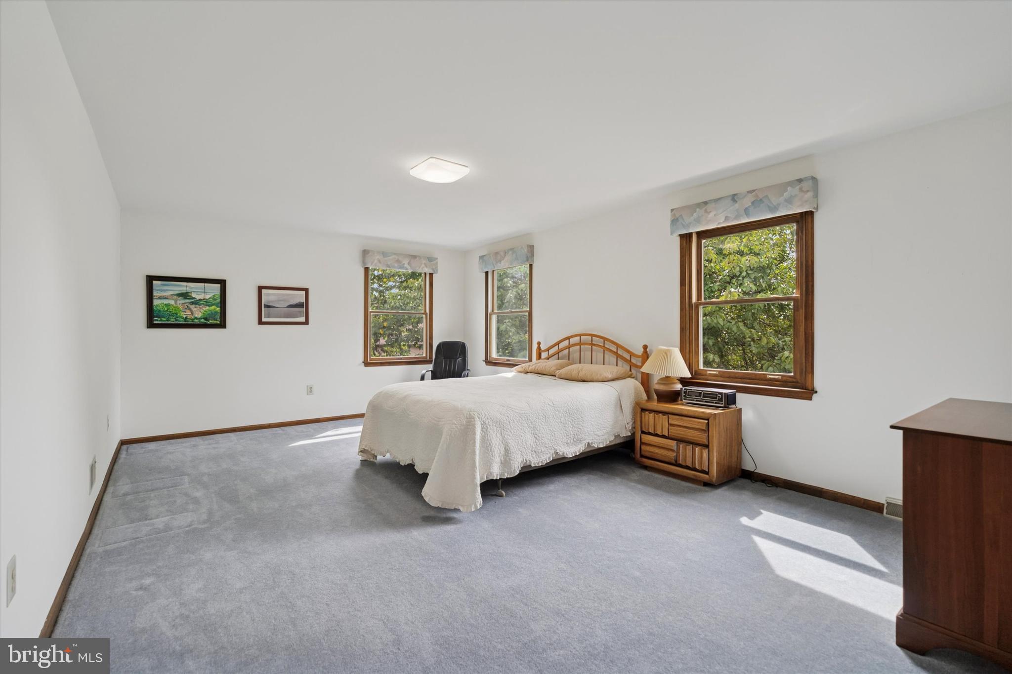 LAFAYETTE HILL - Residential