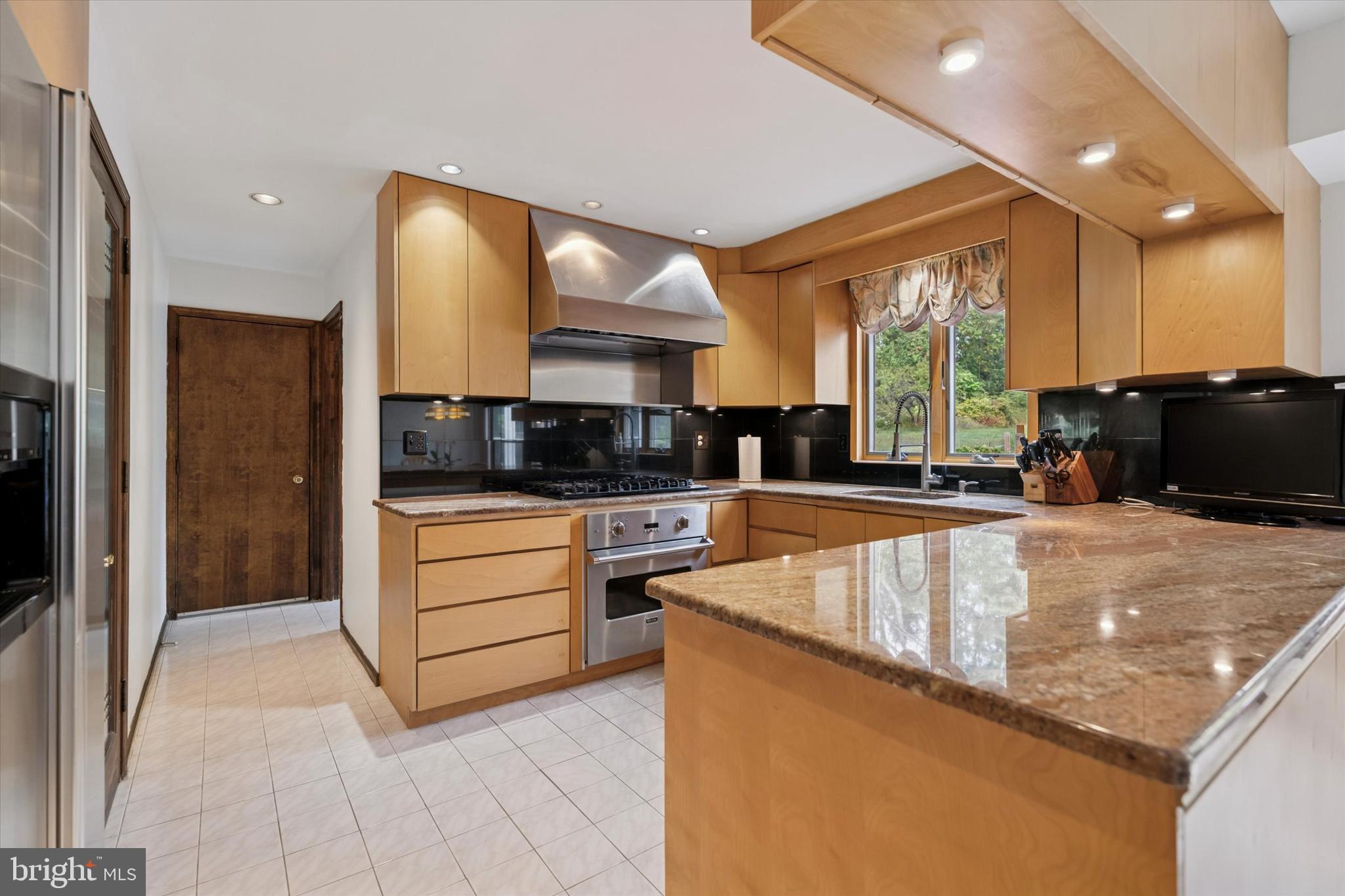 LAFAYETTE HILL - Residential