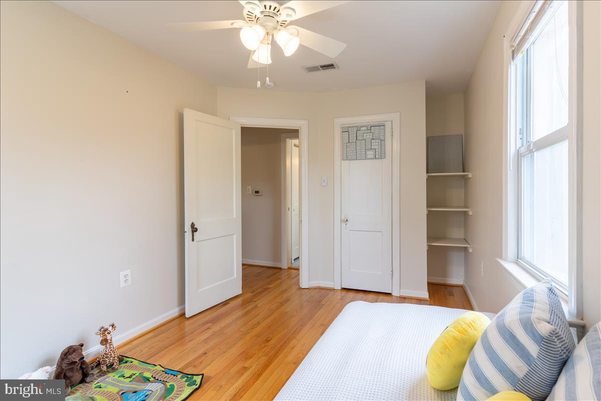 NEW ALEXANDRIA - Residential