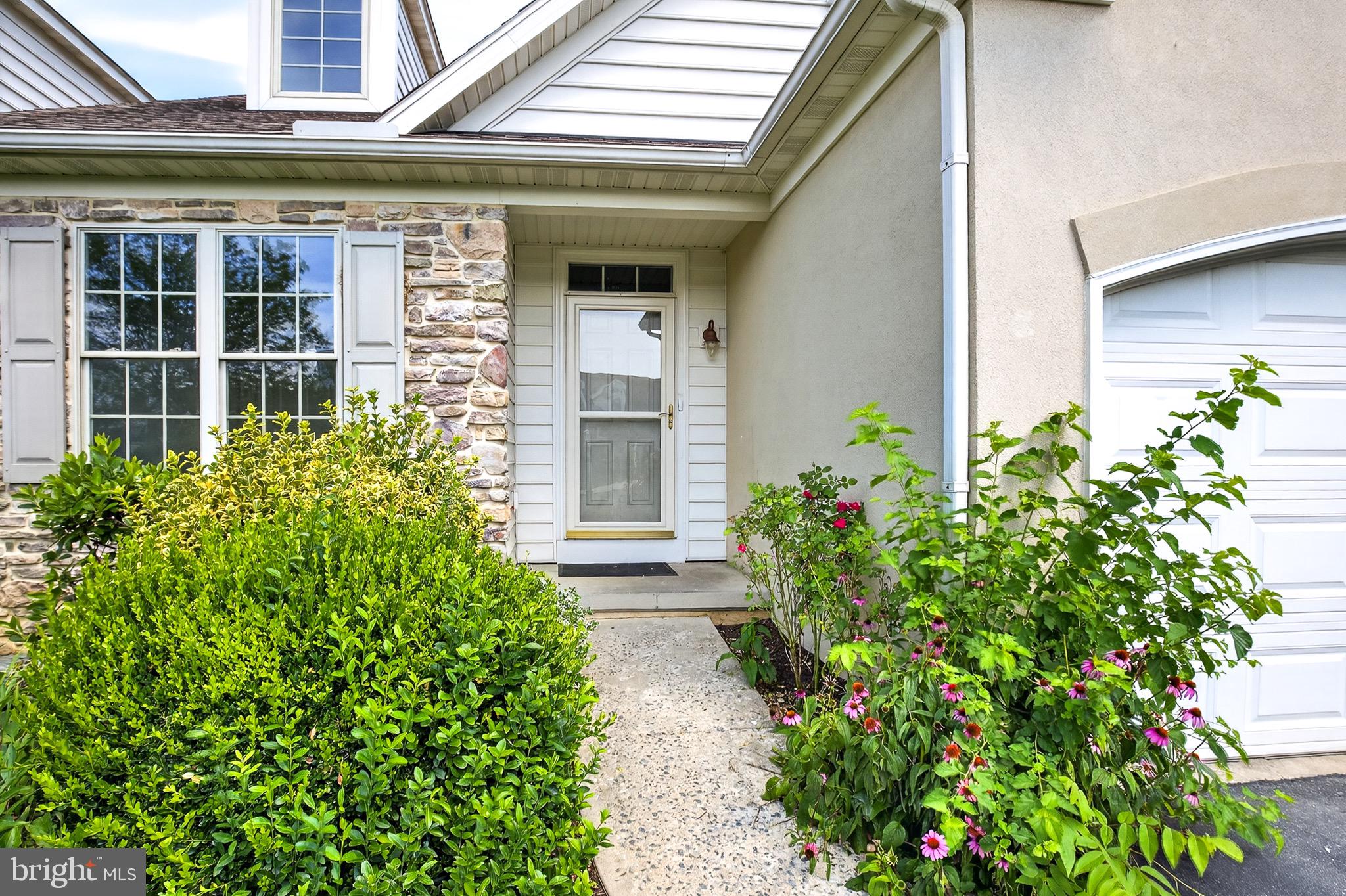 17 RUMFORD COURT