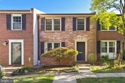 298 GUNDRY DRIVE FALLS CHURCH VA 22046