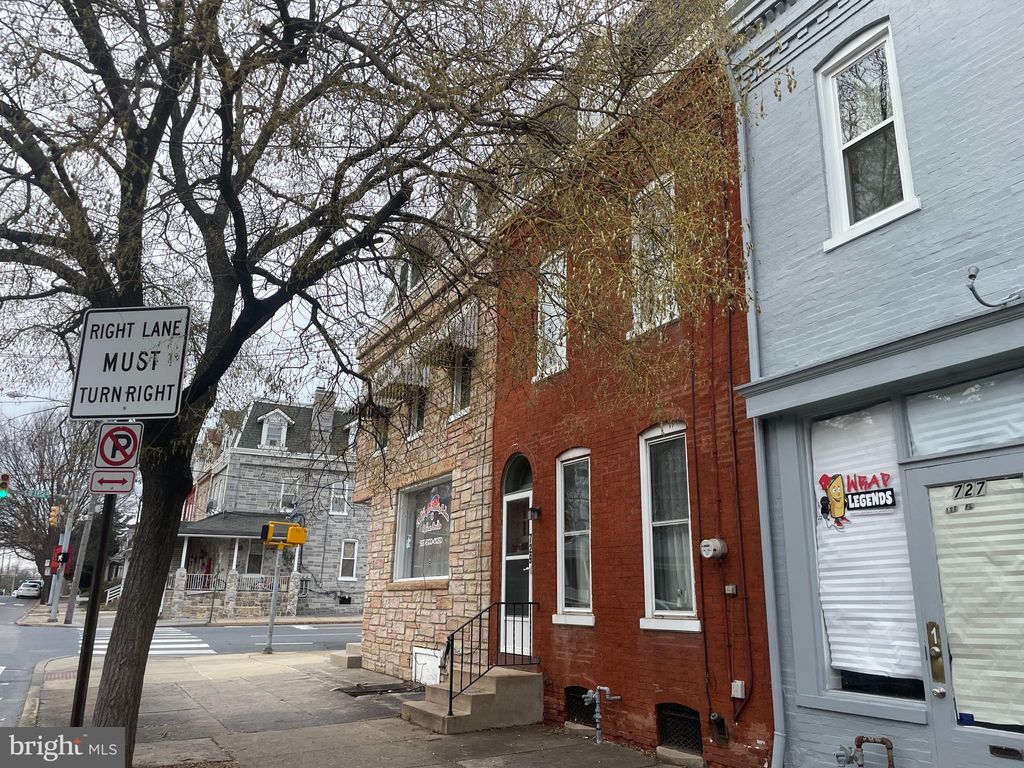 Photo of 729 Columbia Avenue, Lancaster, PA 17603 (MLS # PALA2045700)