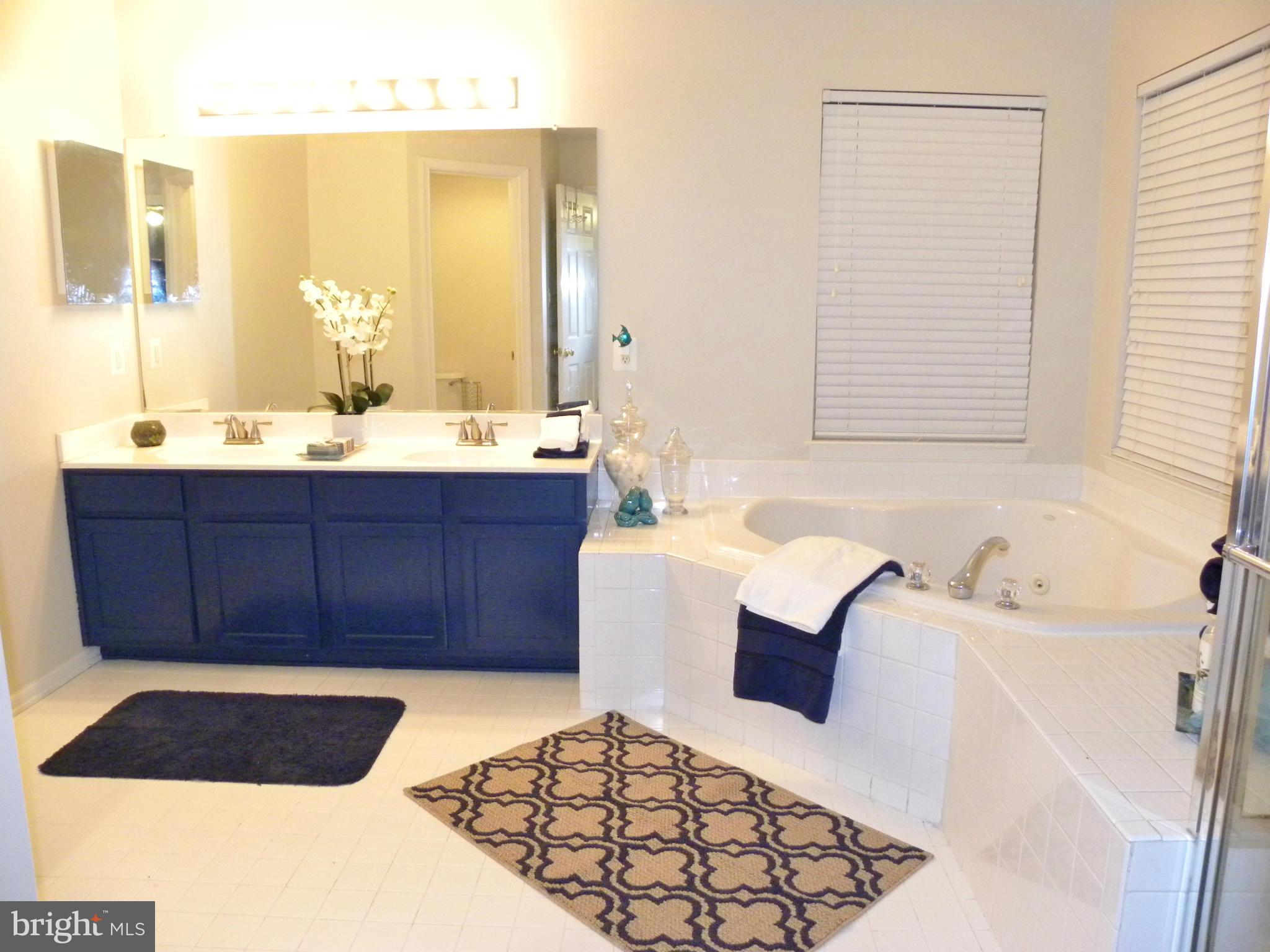 VILLAGES AT SAYBROOKE - Residential