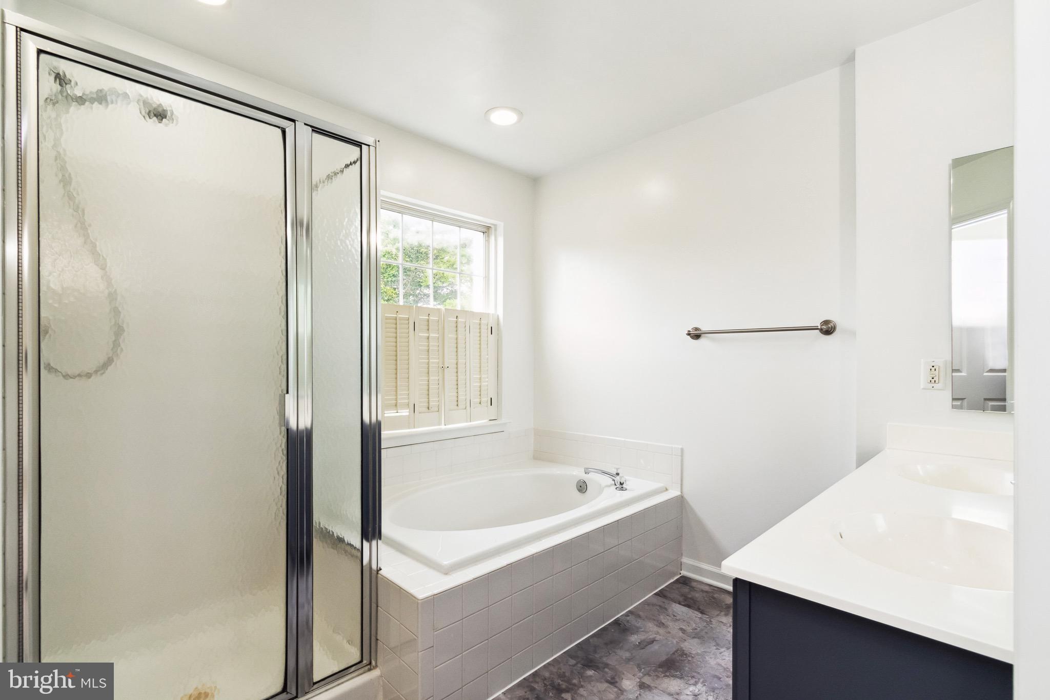 ROCKHILL CENTER ESTATES - Residential