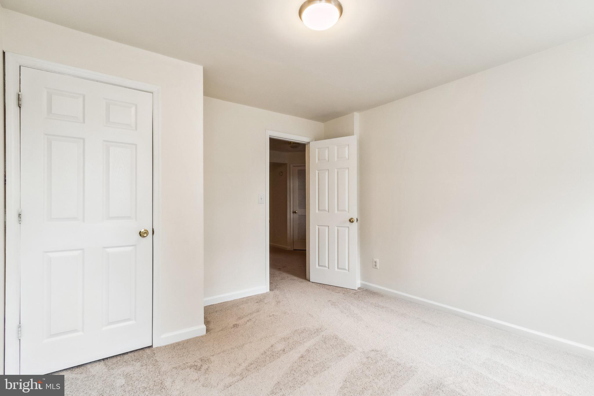 ROCKHILL CENTER ESTATES - Residential