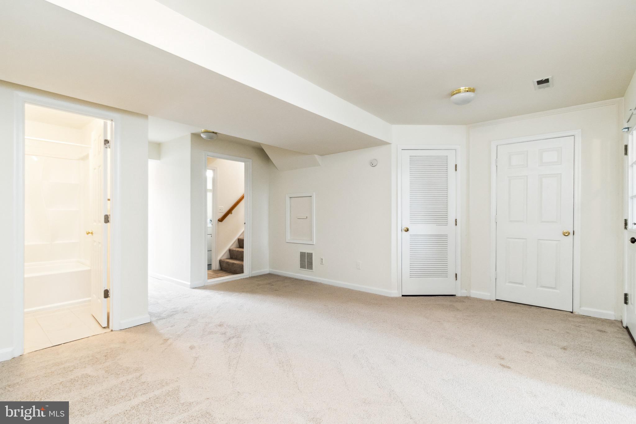 ROCKHILL CENTER ESTATES - Residential