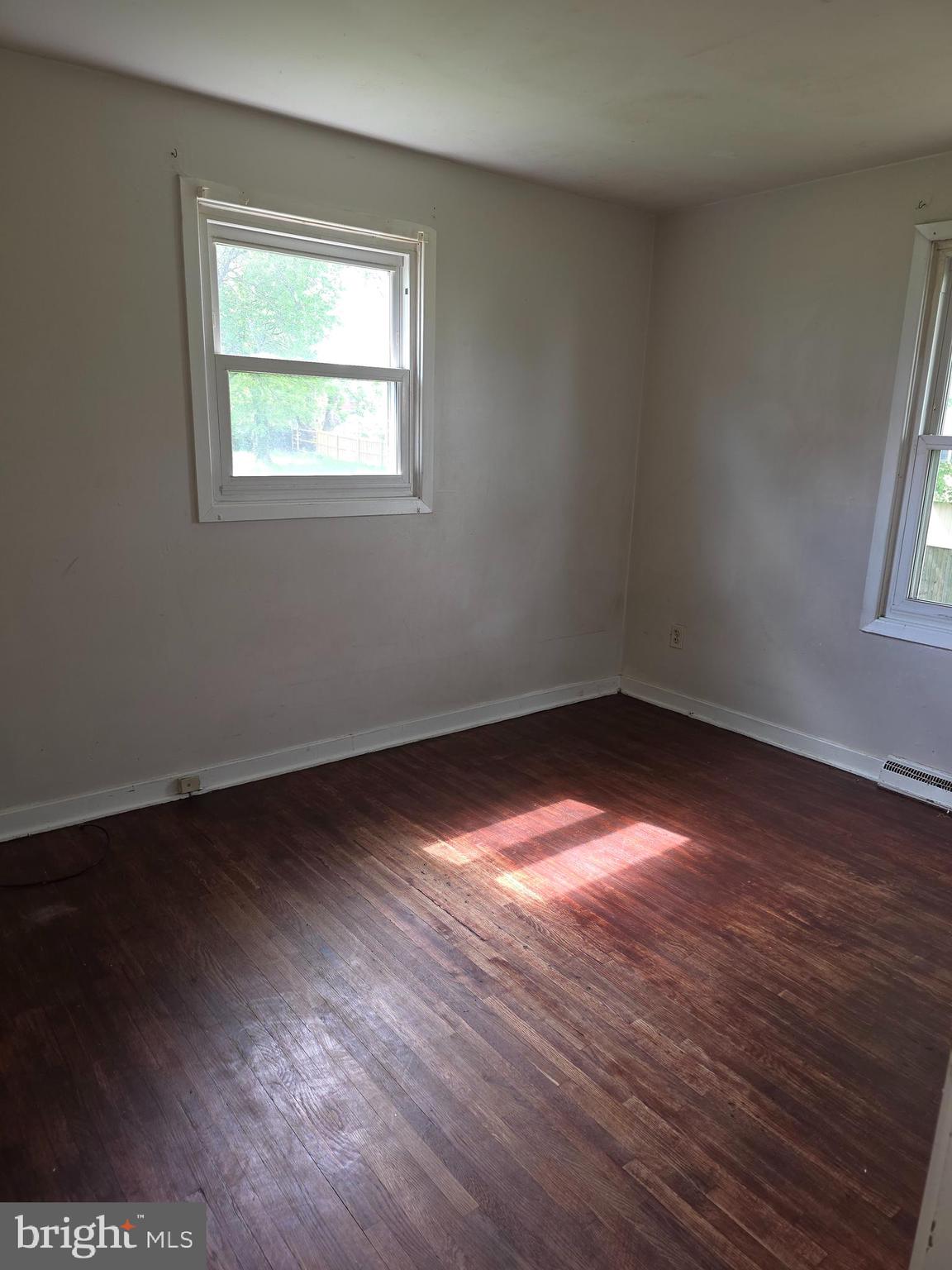 FULLERTON - Residential