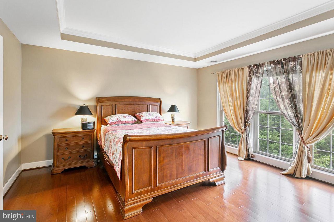 LAUREL RIDGE CROSSING - Residential Lease