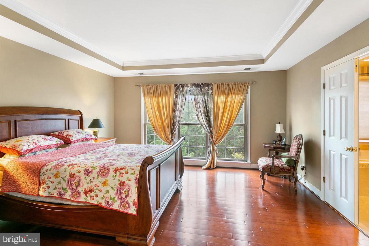 LAUREL RIDGE CROSSING - Residential Lease