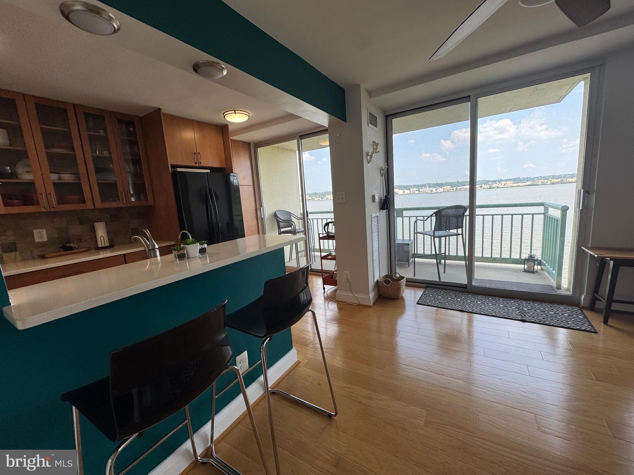 MARINA TOWERS - Residential Lease