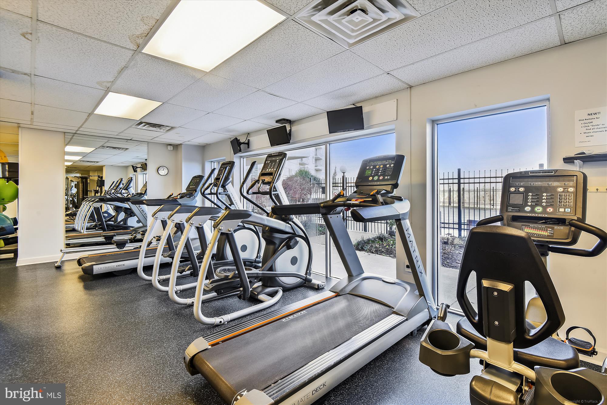 MARINA TOWERS - Residential Lease