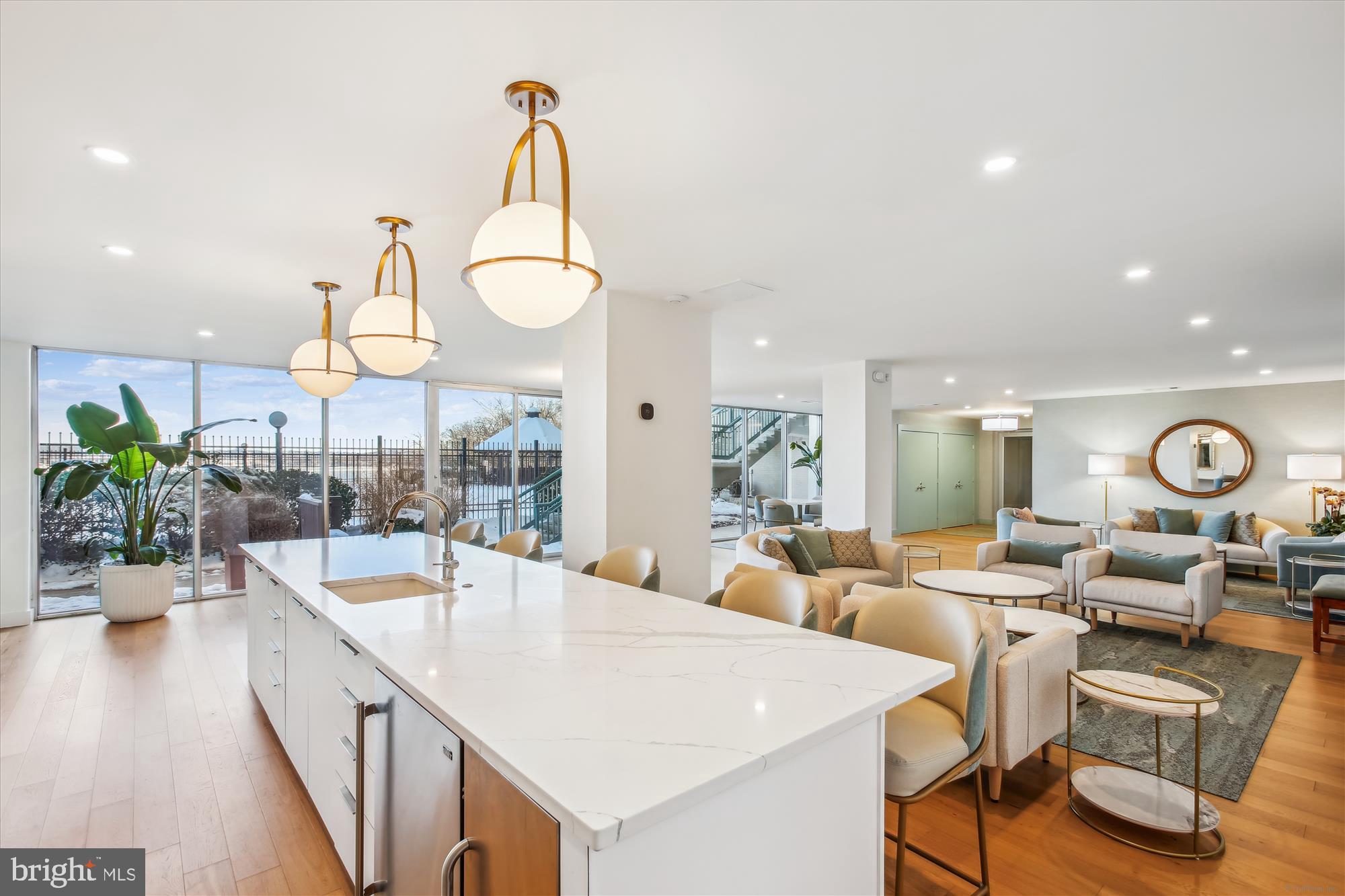 MARINA TOWERS - Residential Lease