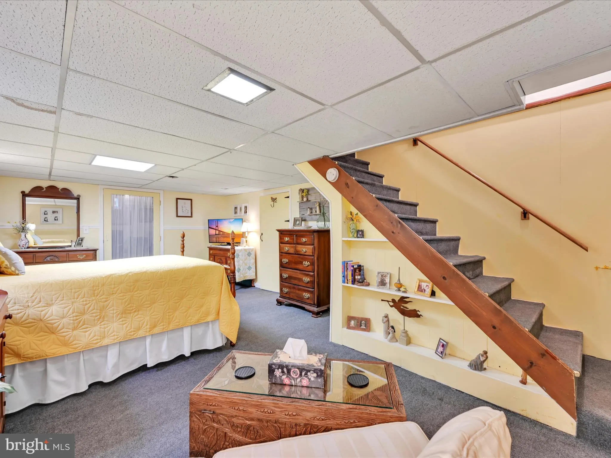 Lancaster, Pennsylvania 17601, United States, 5 Bedrooms Bedrooms, ,2 BathroomsBathrooms,Residential,Pending,205981