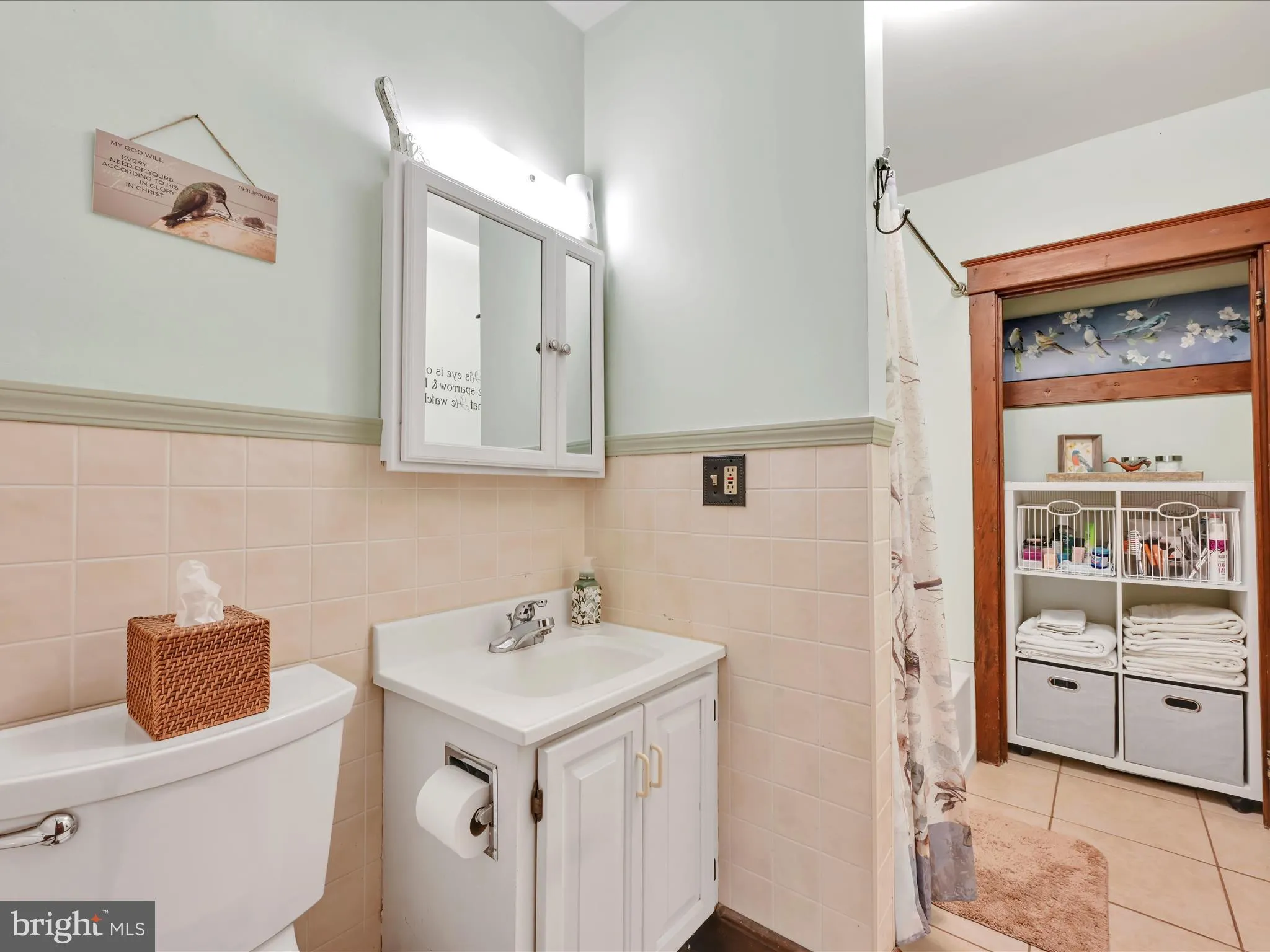 Lancaster, Pennsylvania 17601, United States, 5 Bedrooms Bedrooms, ,2 BathroomsBathrooms,Residential,Pending,205981