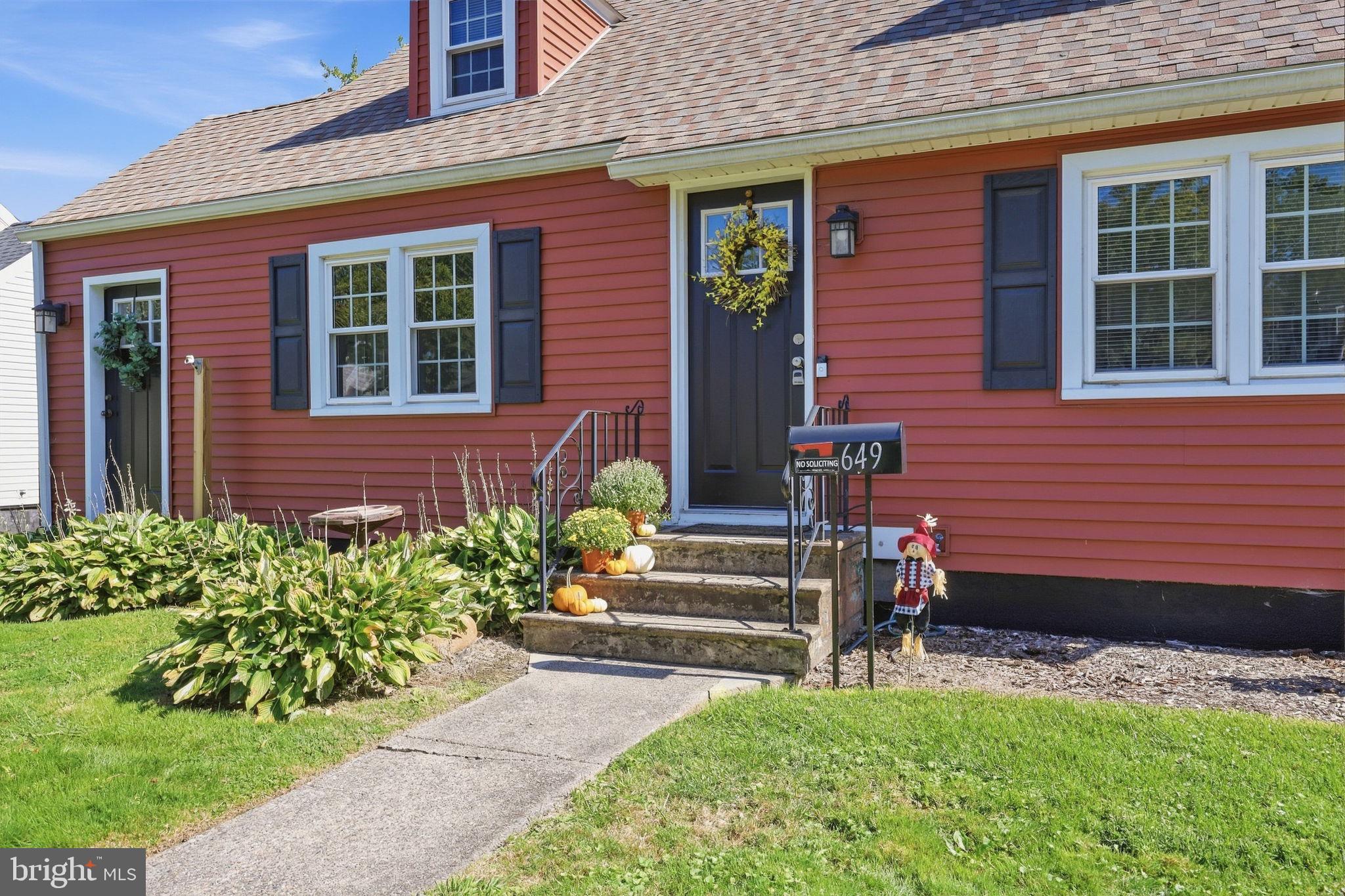 649 HILLCREST