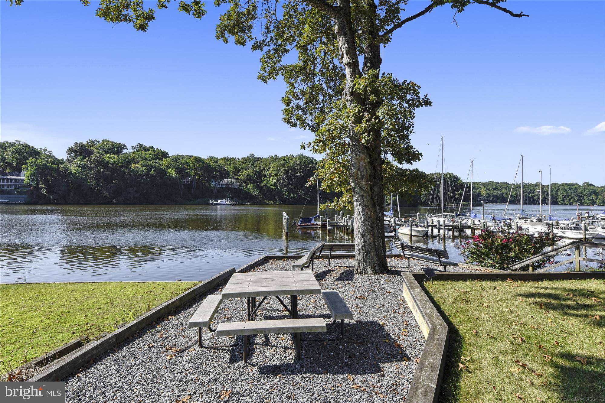 ANNAPOLIS LANDING - Residential