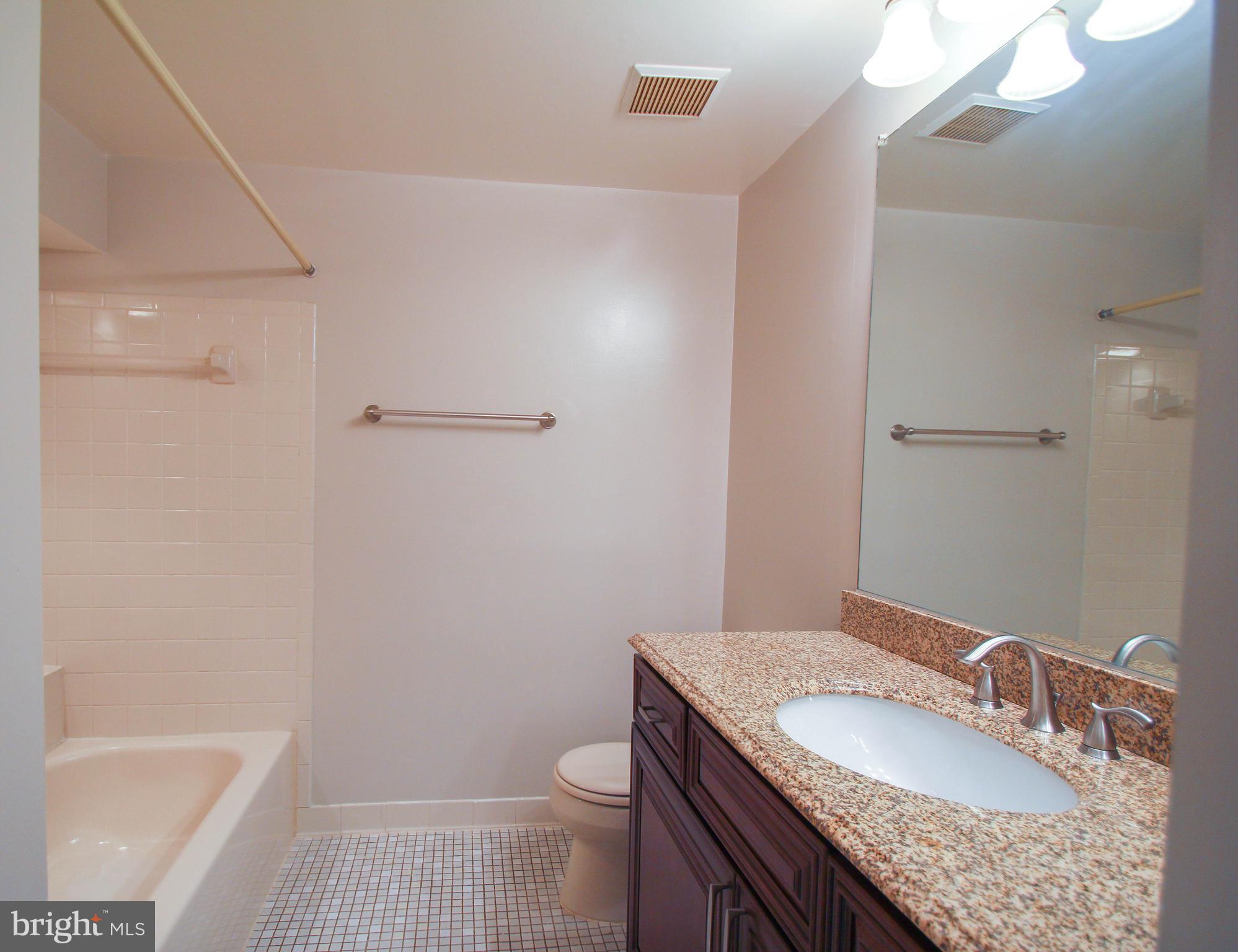 NEWGATE - Residential Lease