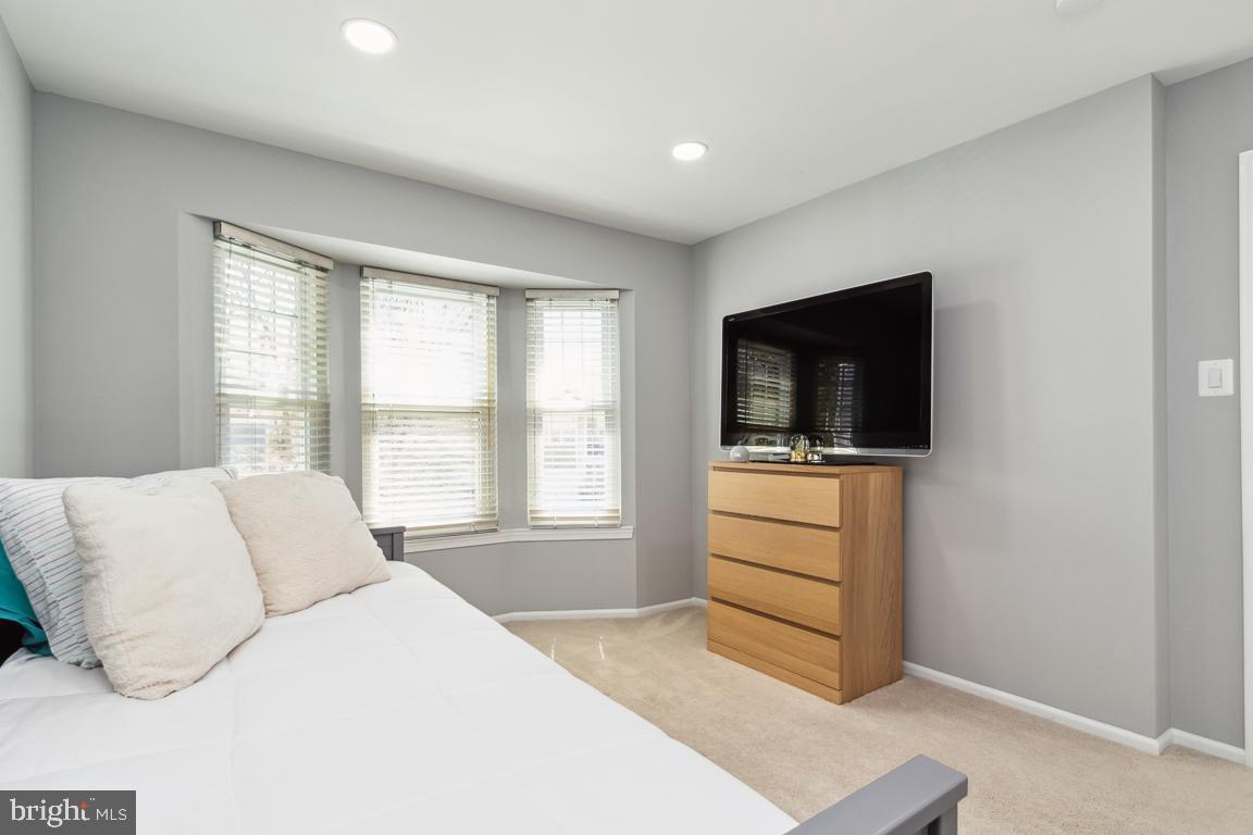 MONTCLAIR - Residential