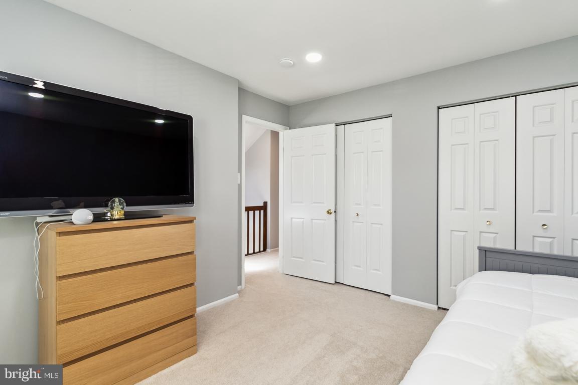 MONTCLAIR - Residential