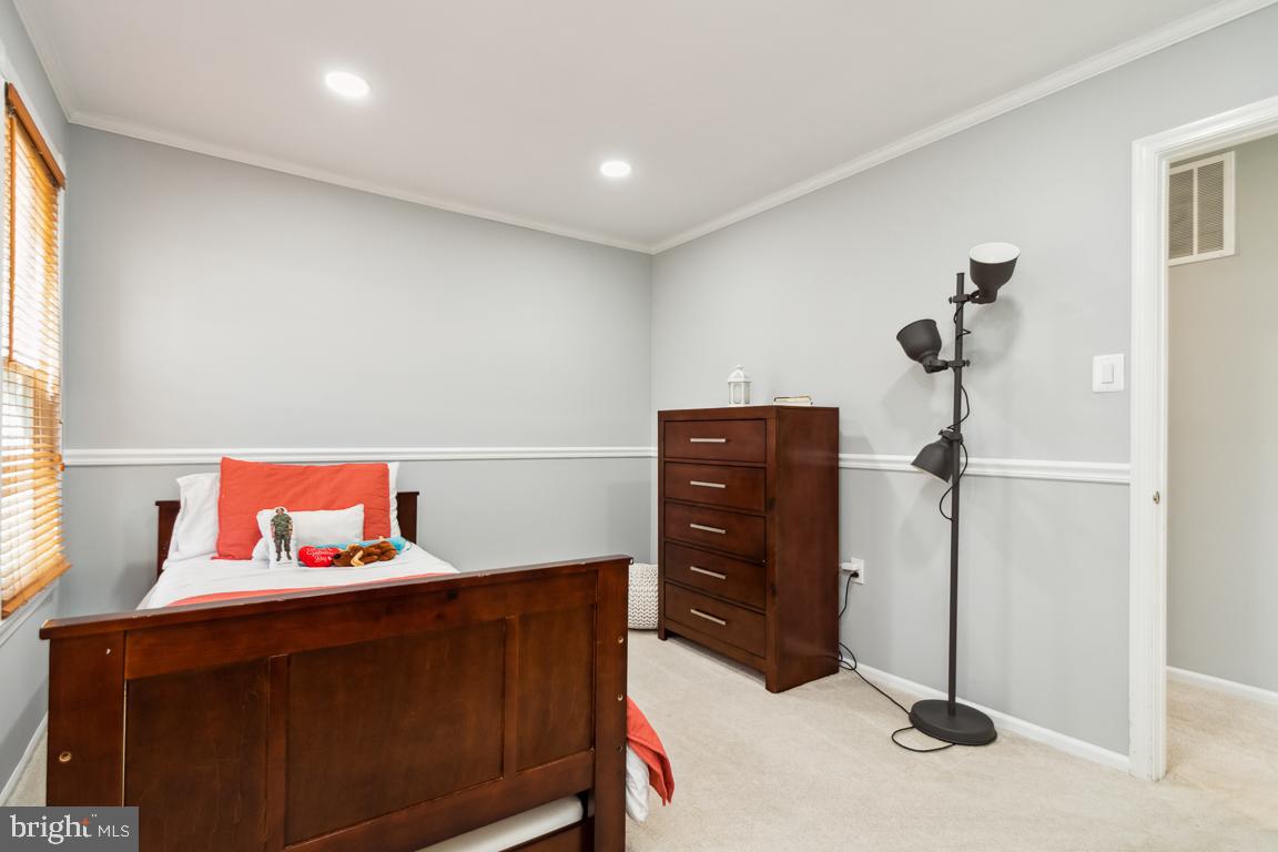 MONTCLAIR - Residential