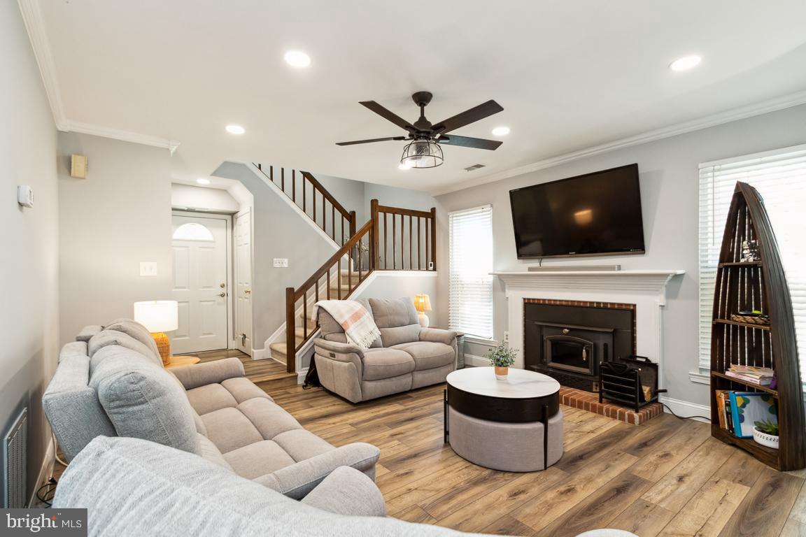 MONTCLAIR - Residential