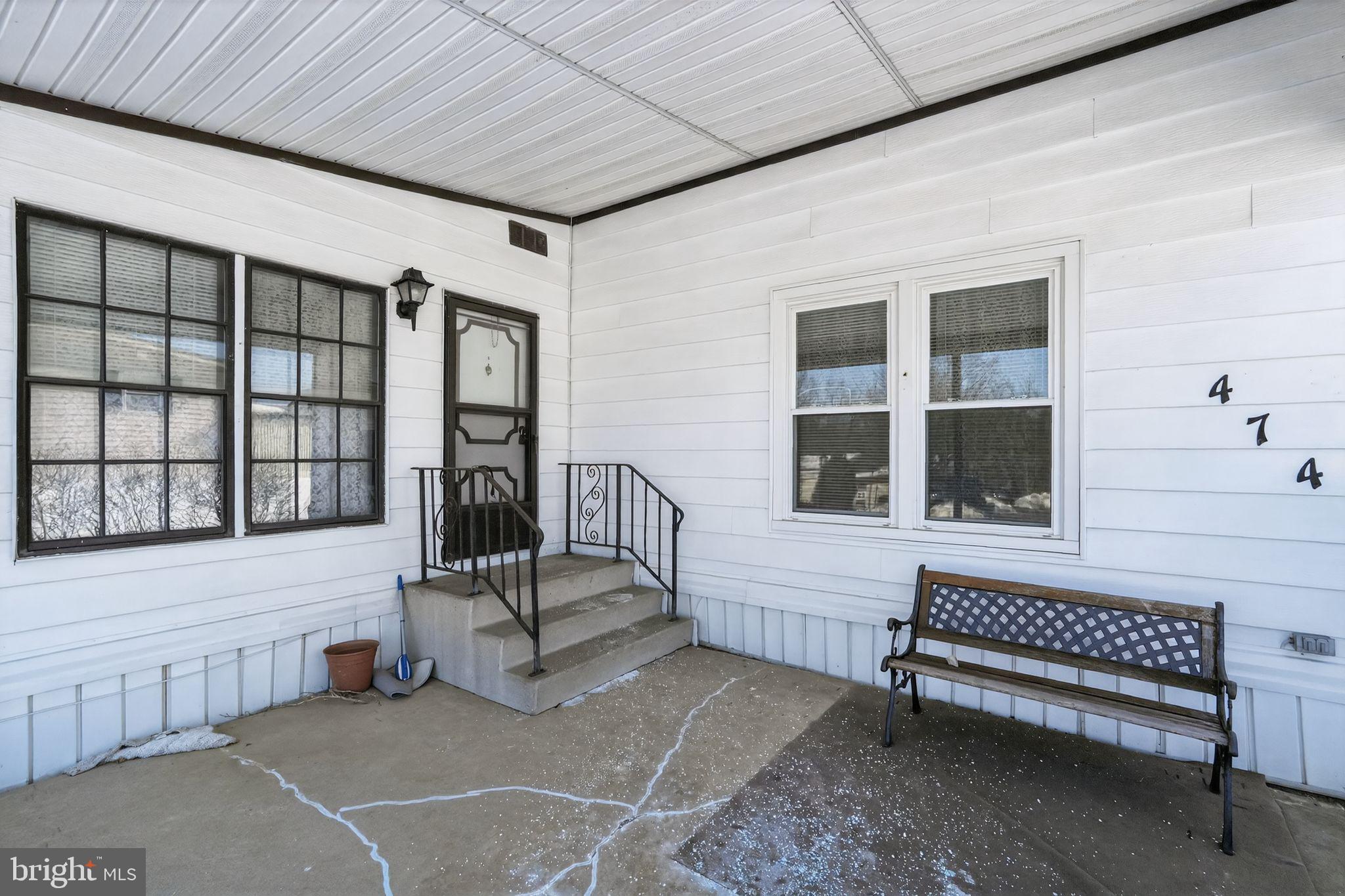 NESHAMINY FALLS - Residential