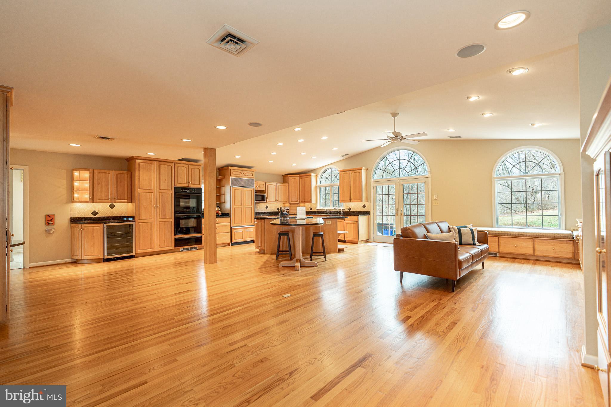 GLEN ARM - Residential