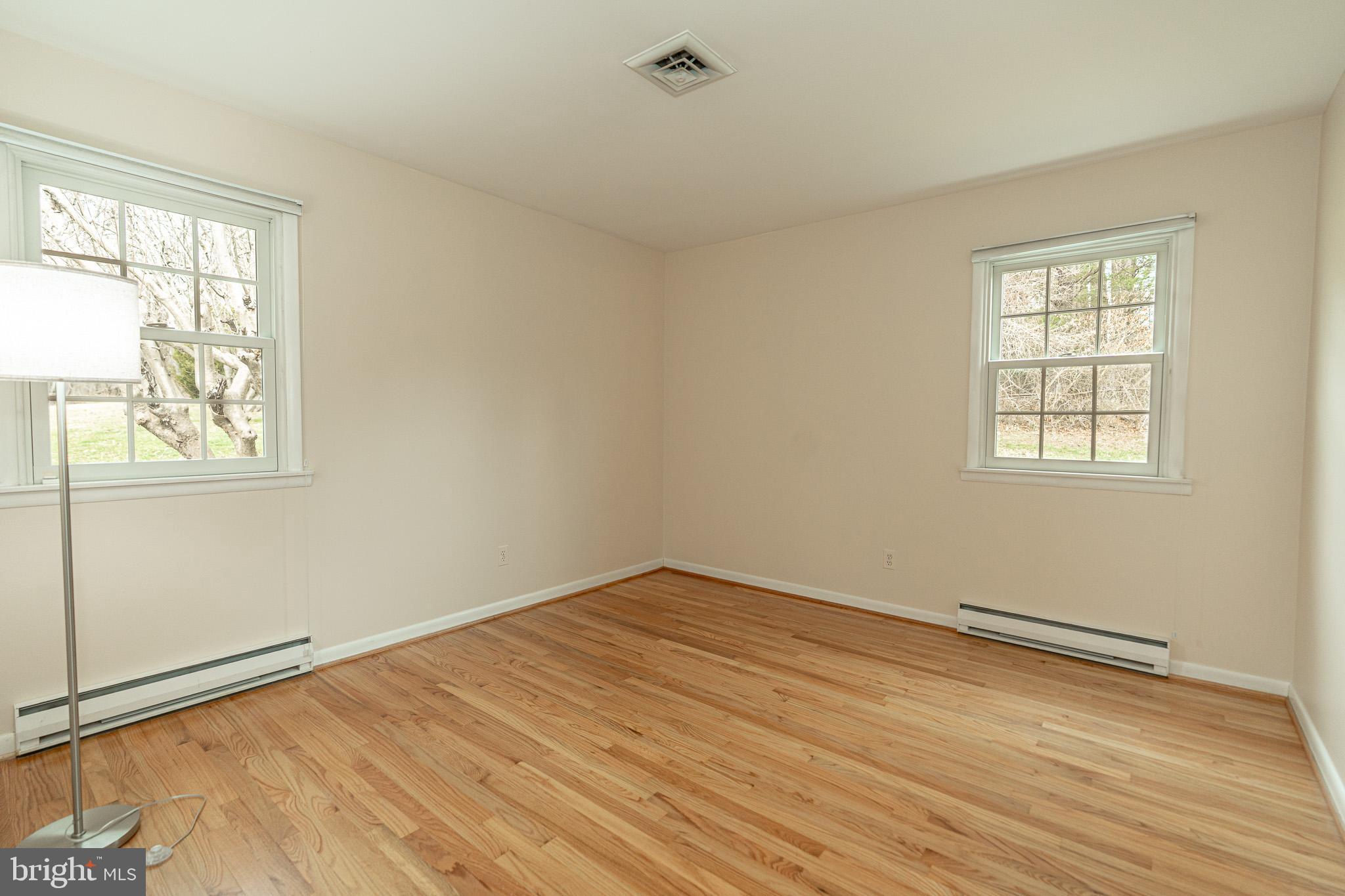 GLEN ARM - Residential