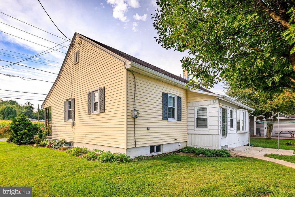 Photo of 102 S Market Street, EPHRATA, PA 17522 (MLS # PALA2095538)