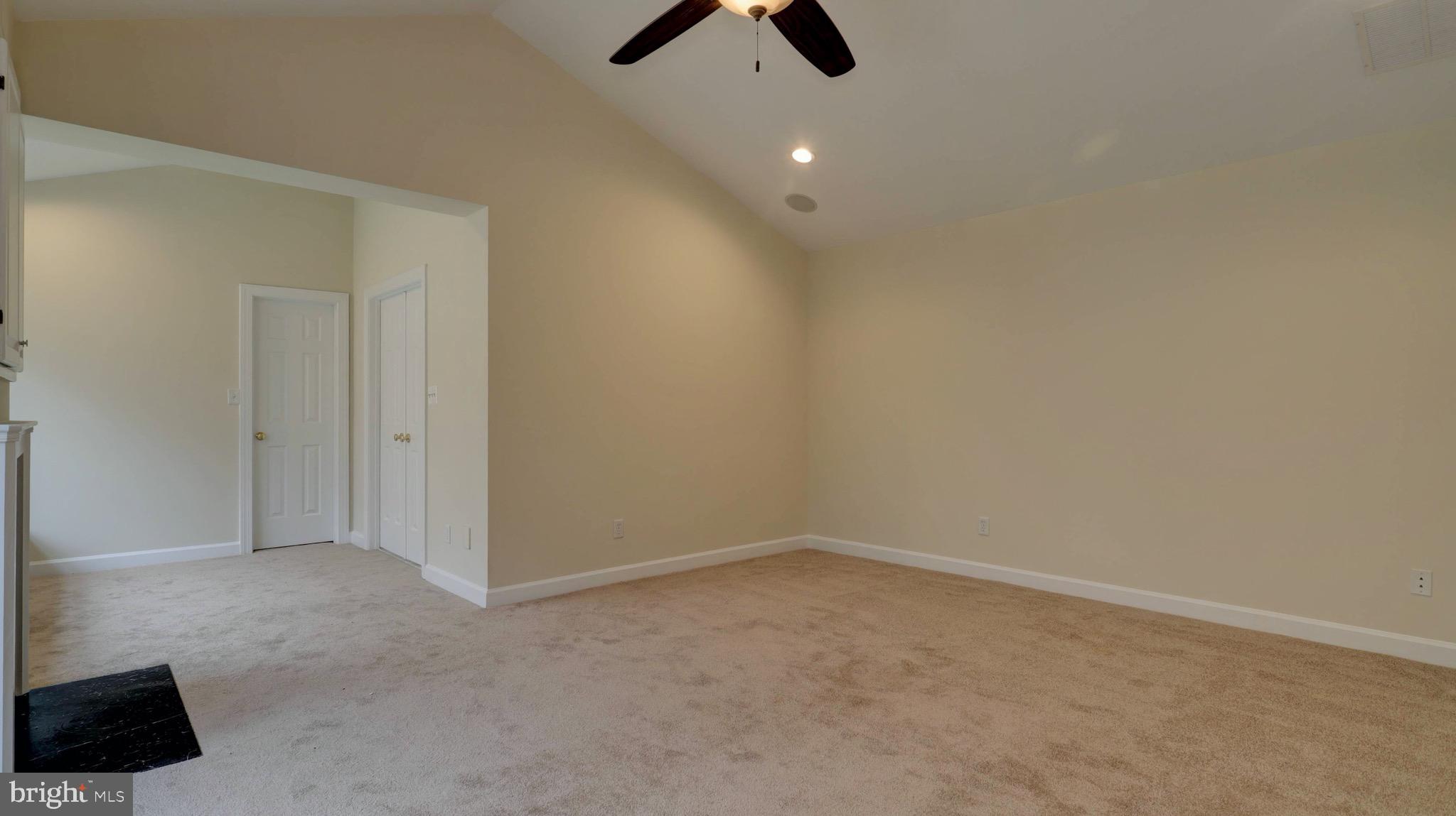 MANSFIELD MANOR - Residential