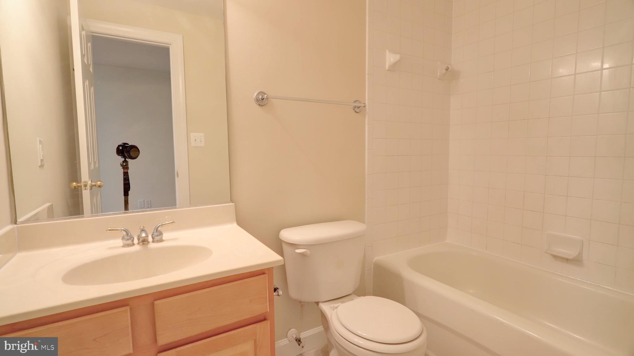 MANSFIELD MANOR - Residential