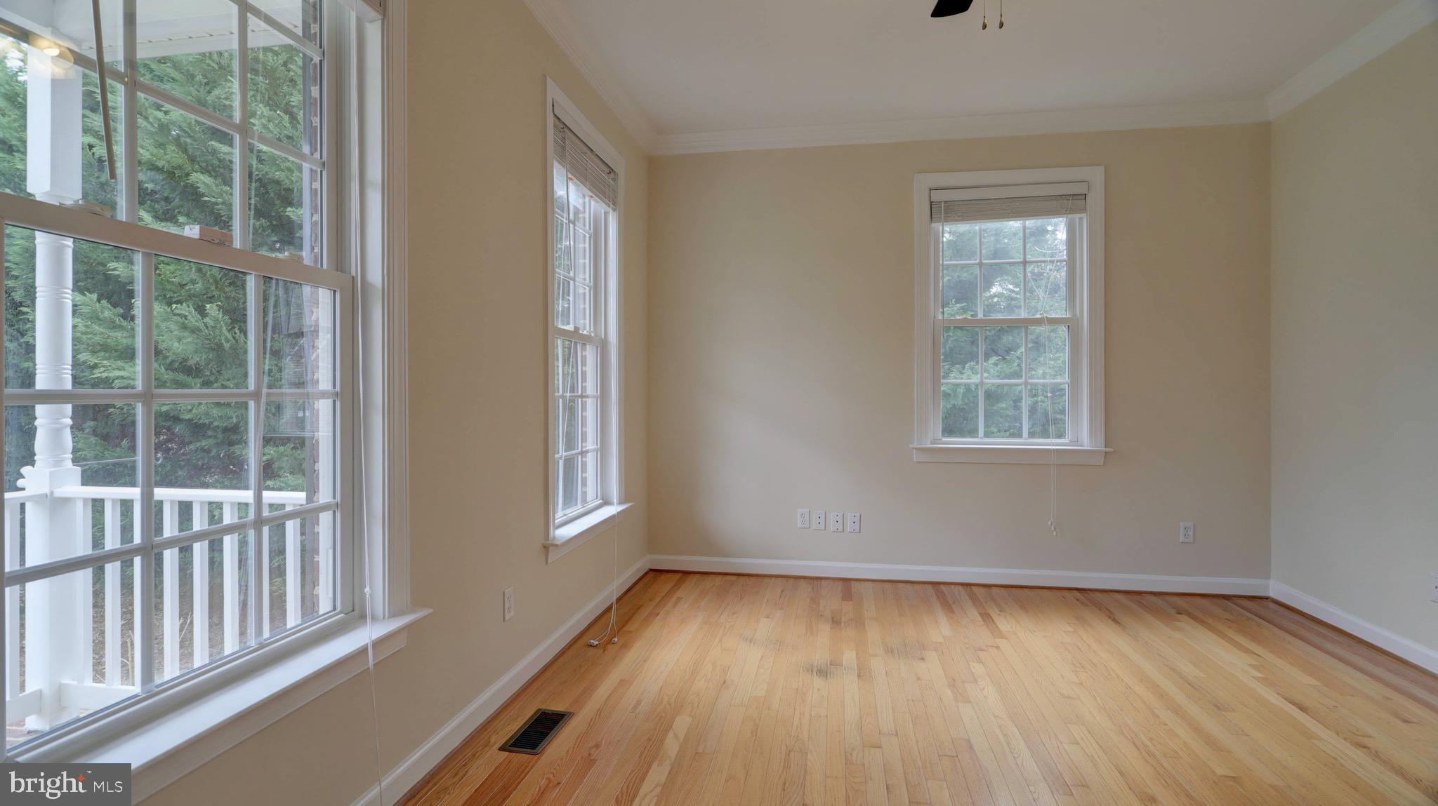 MANSFIELD MANOR - Residential