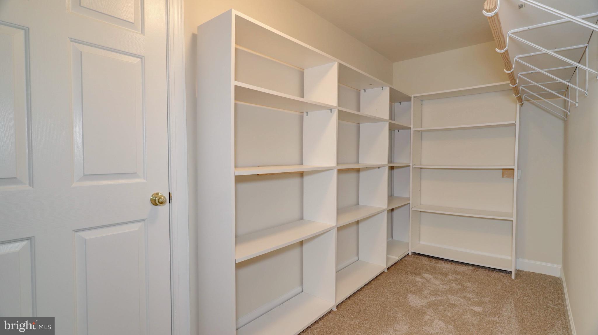 MANSFIELD MANOR - Residential