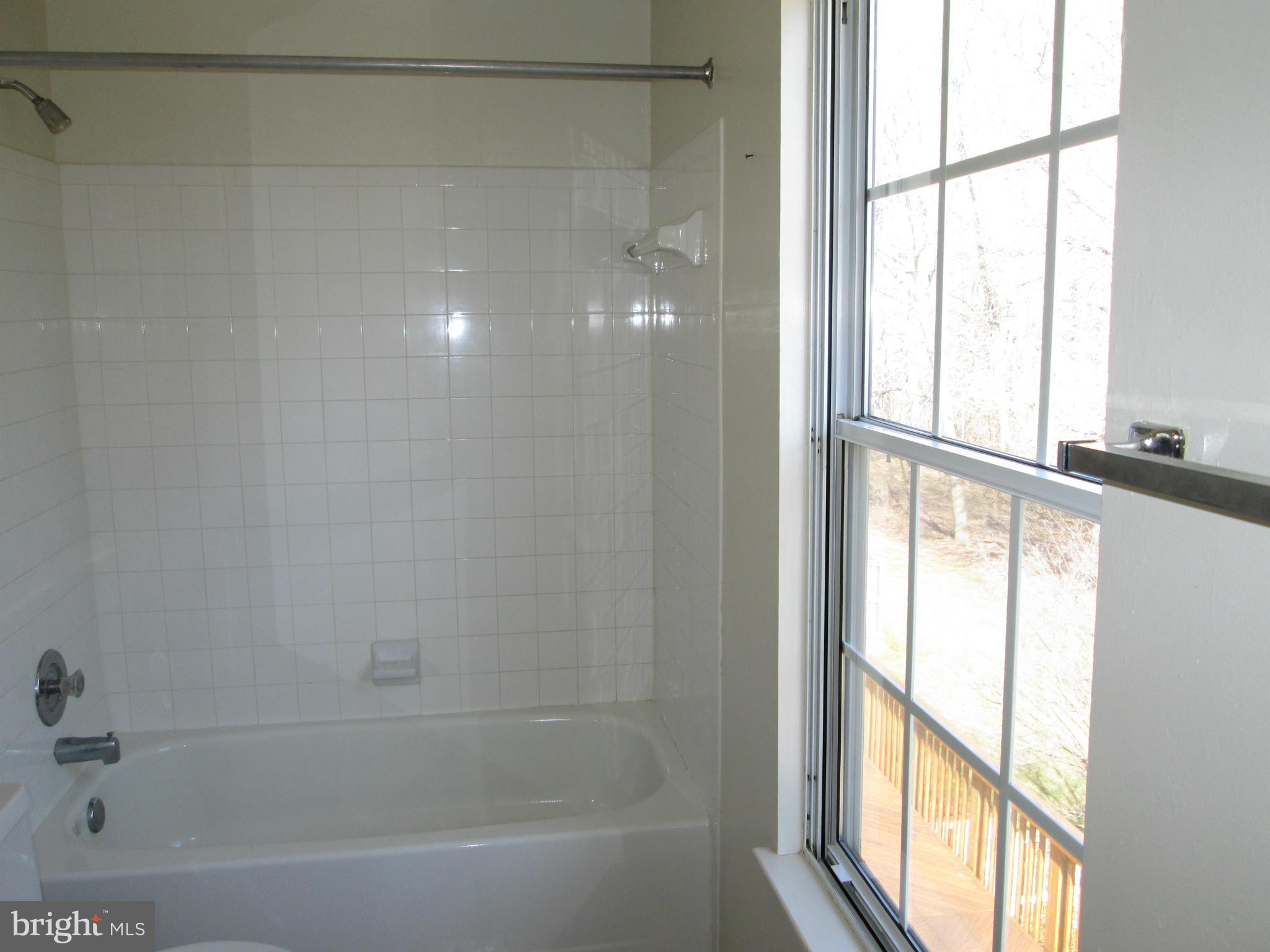 GUNNERS VIEW - Residential Lease