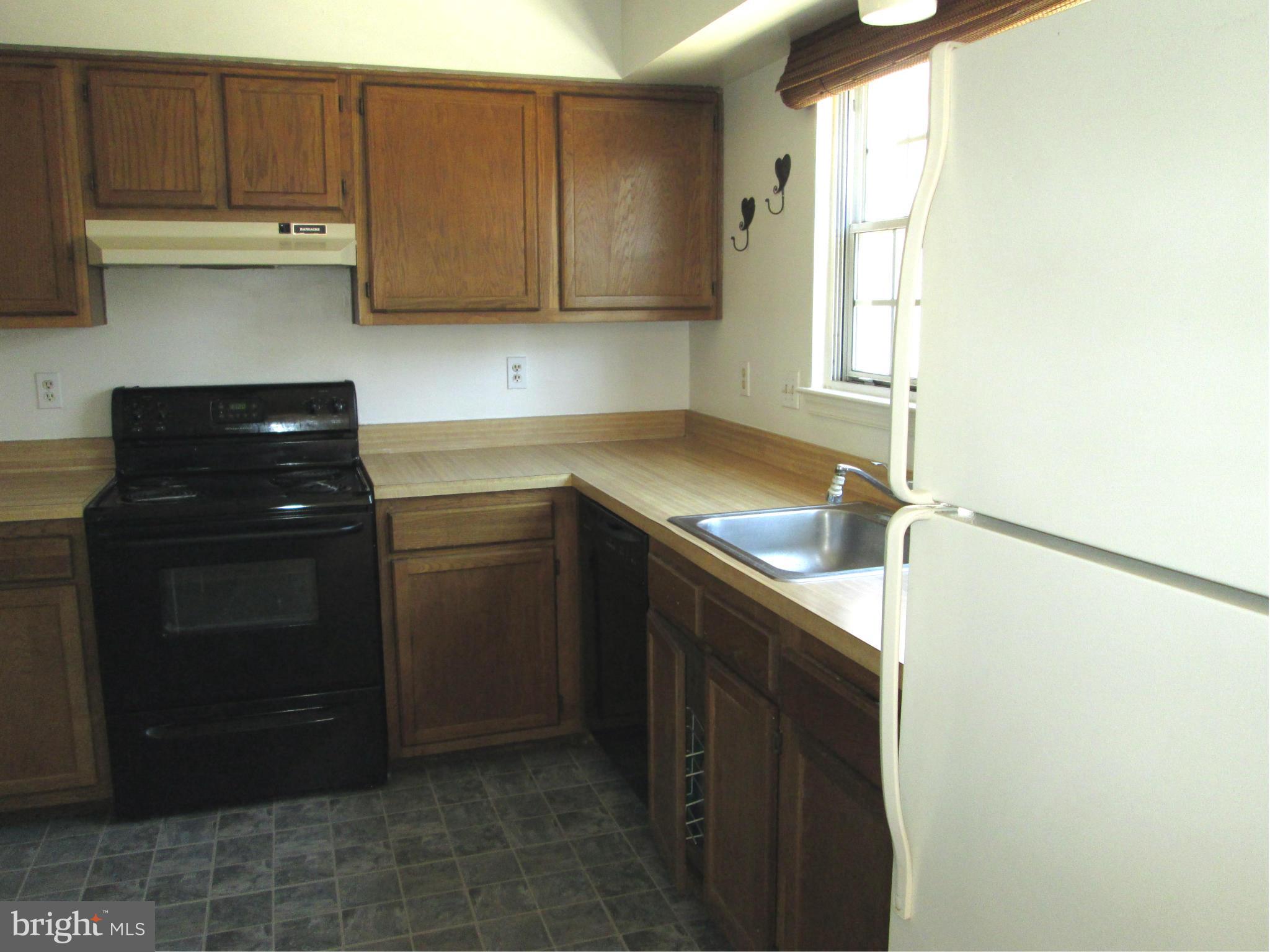 GUNNERS VIEW - Residential Lease