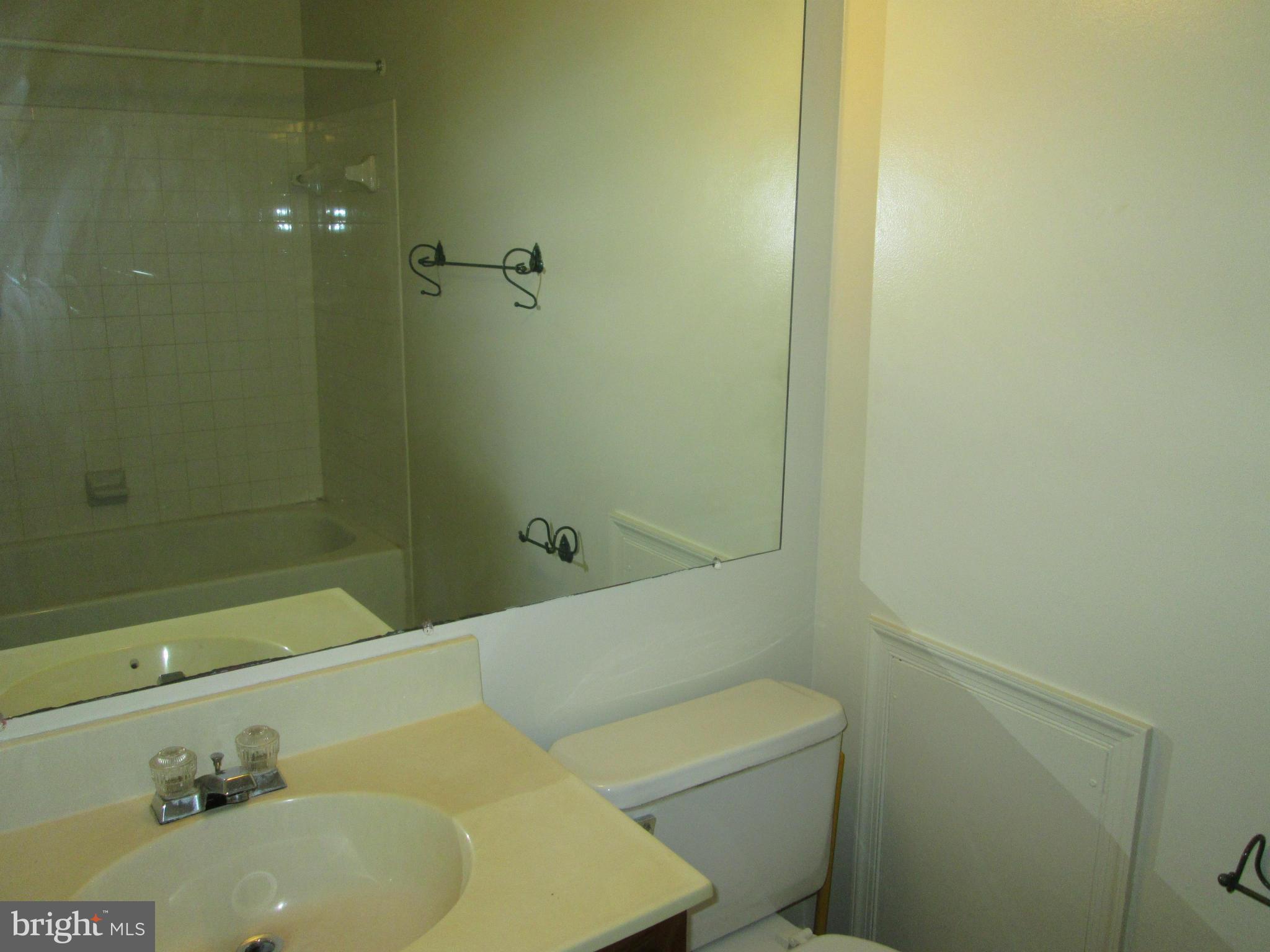 GUNNERS VIEW - Residential Lease