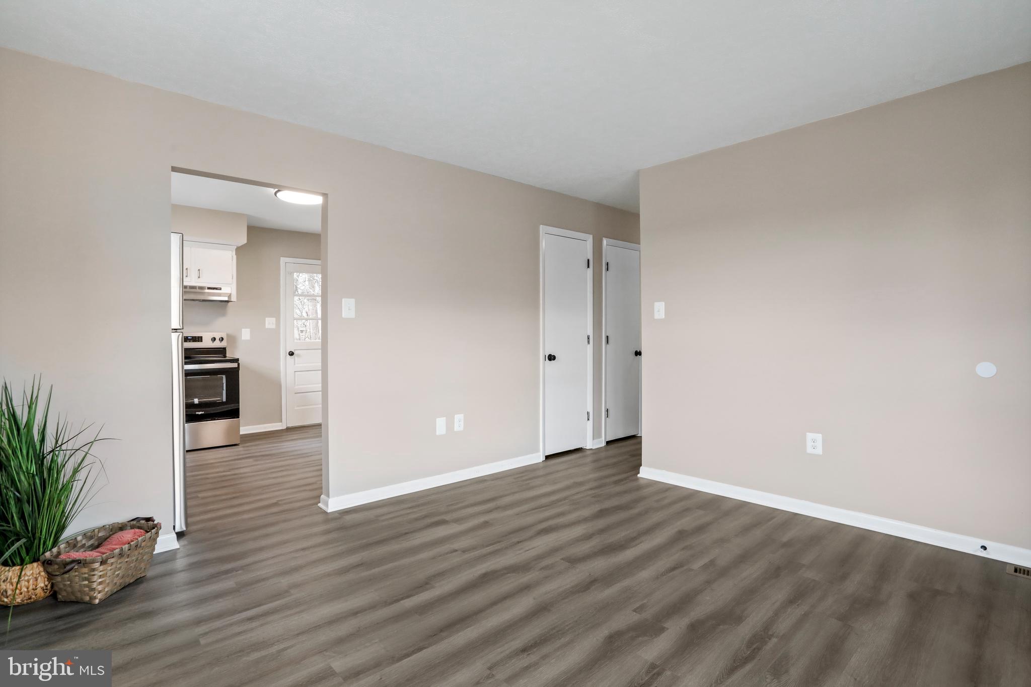 297 LOCUST DRIVE